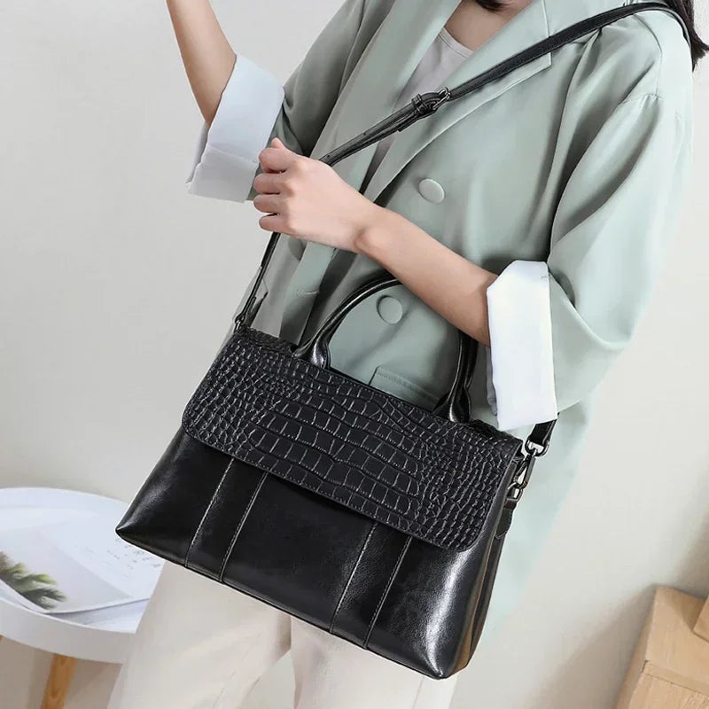 Real Leather Crossbody Bag Female Cowhide Designer Luxury Retro Large Capacity