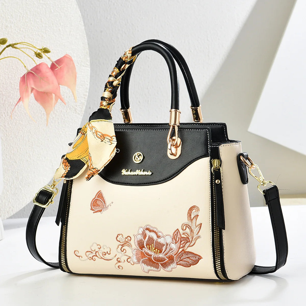 Embroidered Style Ladies Handbag Urban Minimalist PU Material Small Size