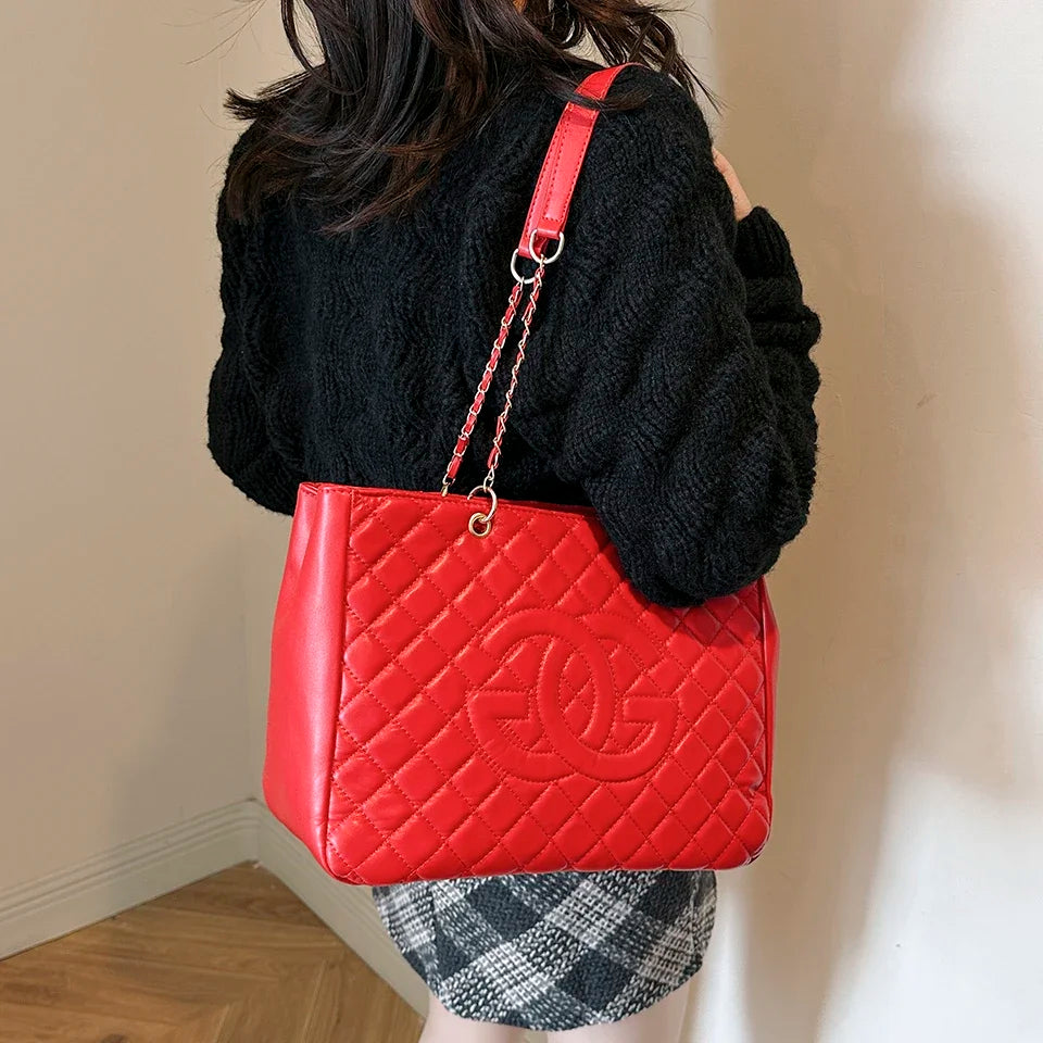 Classic Retro Chain Messenger Bag Luxury Leather Shoulder Bag