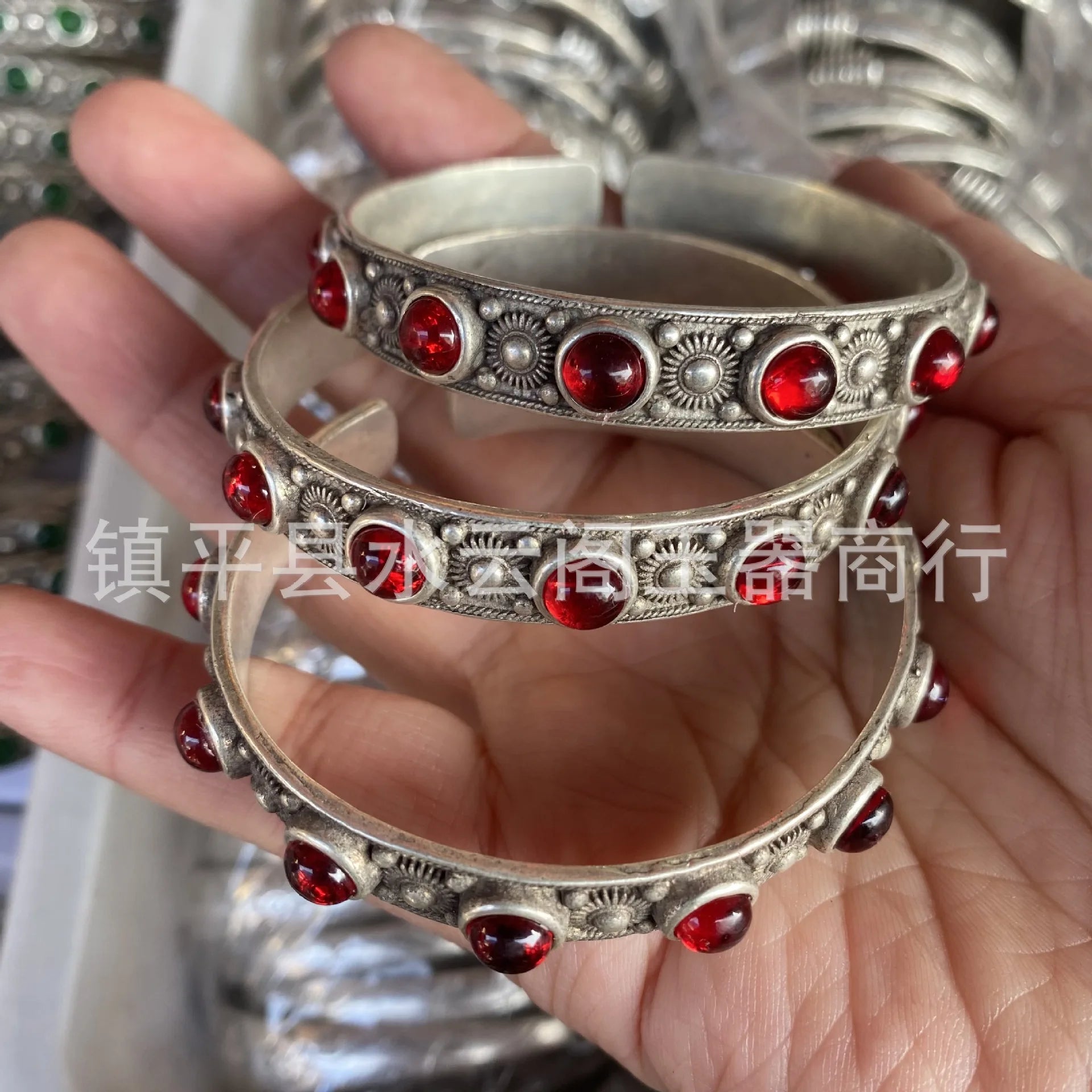 Vintage Engraving Open Women's White Copper Silver-Plated Stylish Bracelet