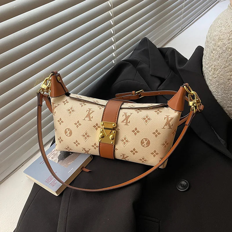 Classic Style Model Horn Bag with Vintage Print Large Capacity
