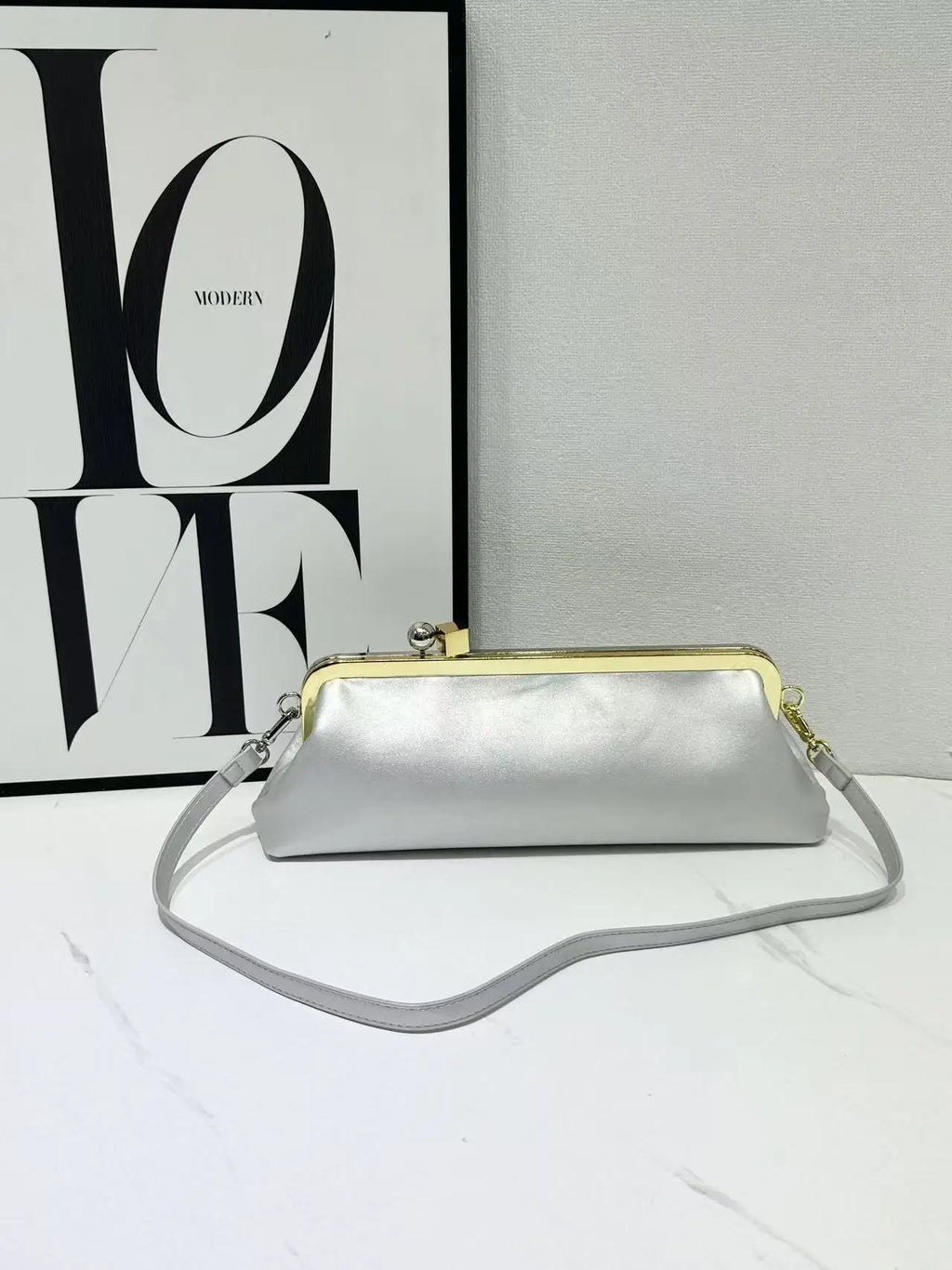 Fashionable Baguette Bag Long Clutch Bags with Removable Strap Luxury Design
