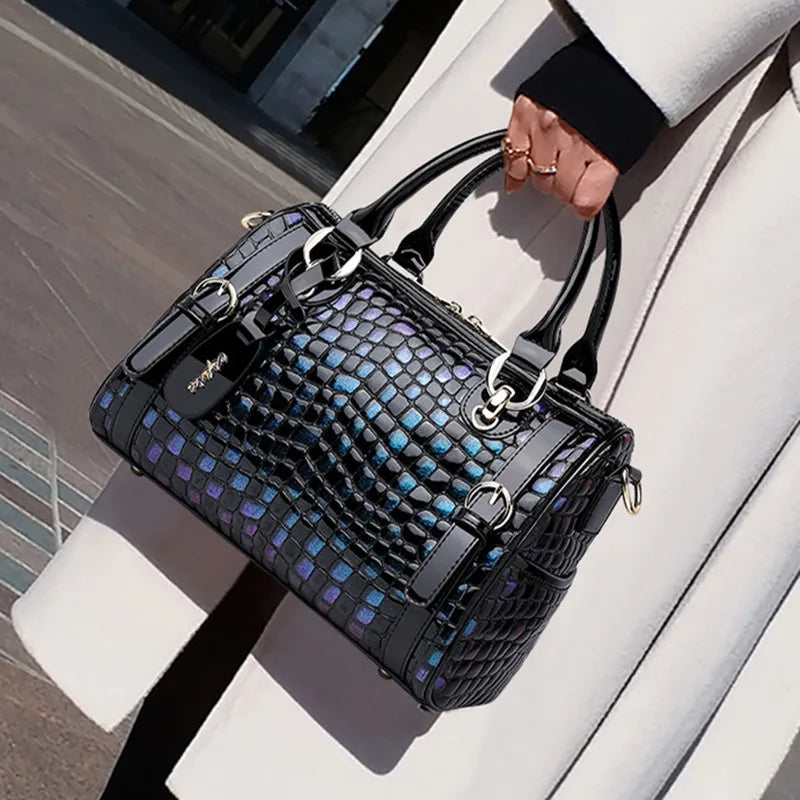 Genuine Leather Fashionable Elegant Large Capacity Shoulder Bag