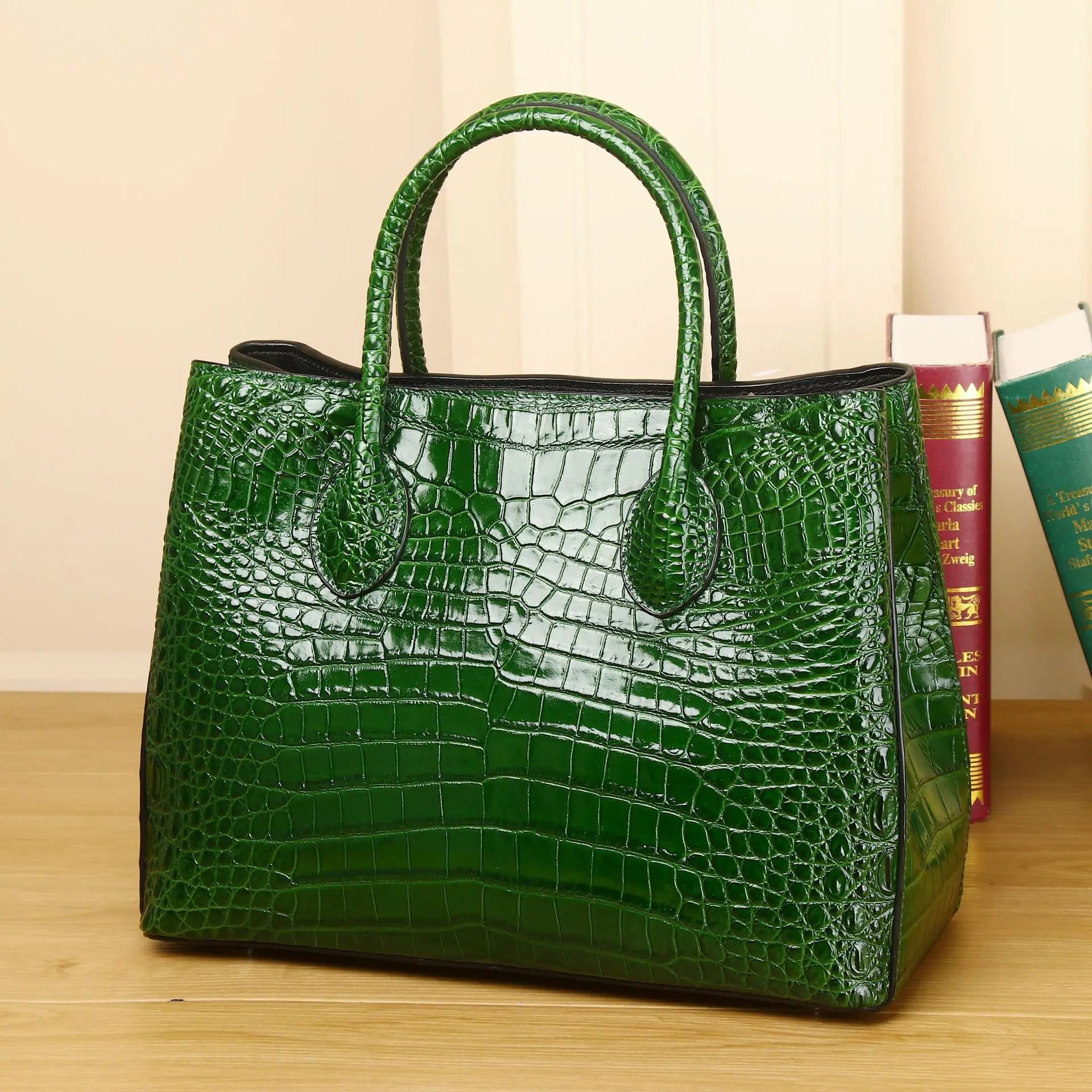 Crocodile Pattern Women's Large Capacity Cowhide Handbag