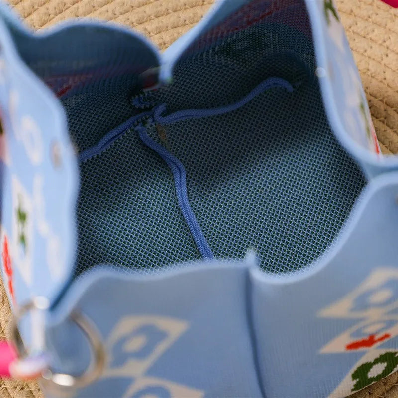 Cute knitted handbag three-dimensional magnetic buckle