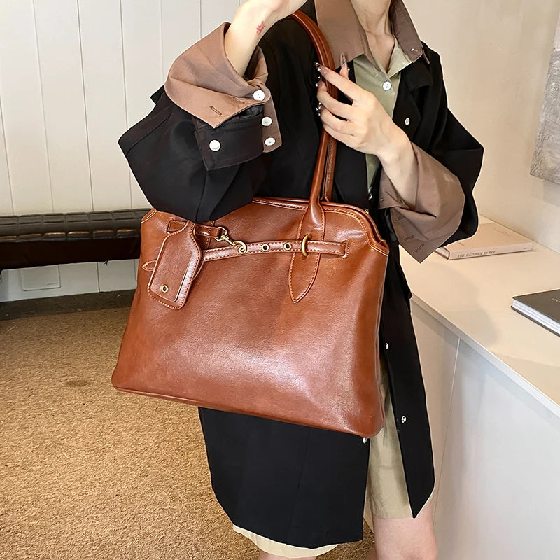 Retro Shoulder Bags Luxury Designer Handbags Soft PU Leather Big Capacity