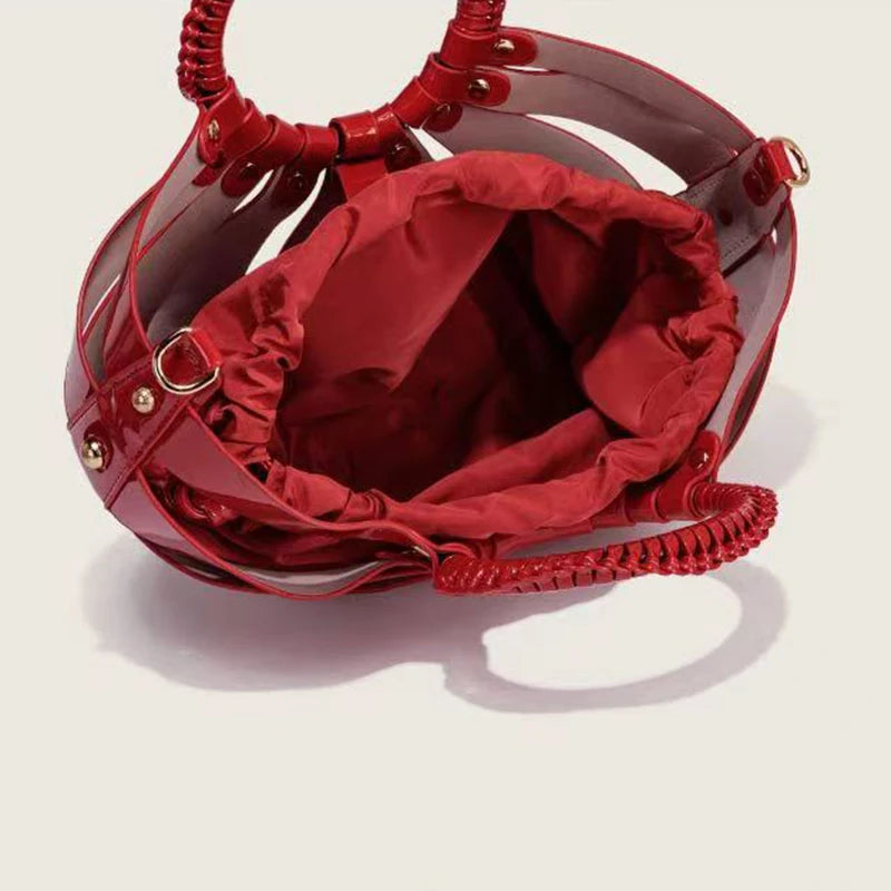 Fashionable ring design crossbody bag hollowed out inner handbag