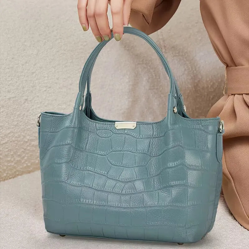 Fashionable Genuine Leather Women's Bag with Crocodile Pattern