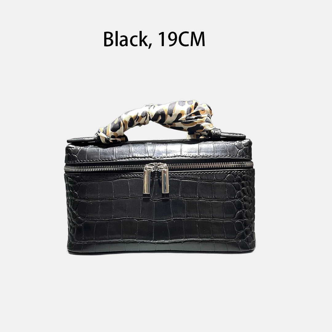 Small Crossbody Handbag Genuine Leather Crocodile Pattern Design