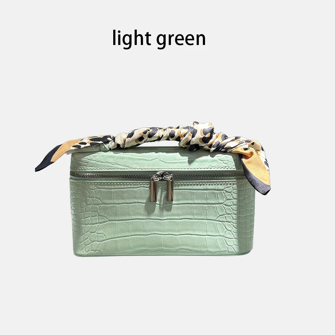 Small Crossbody Handbag Genuine Leather Crocodile Pattern Design