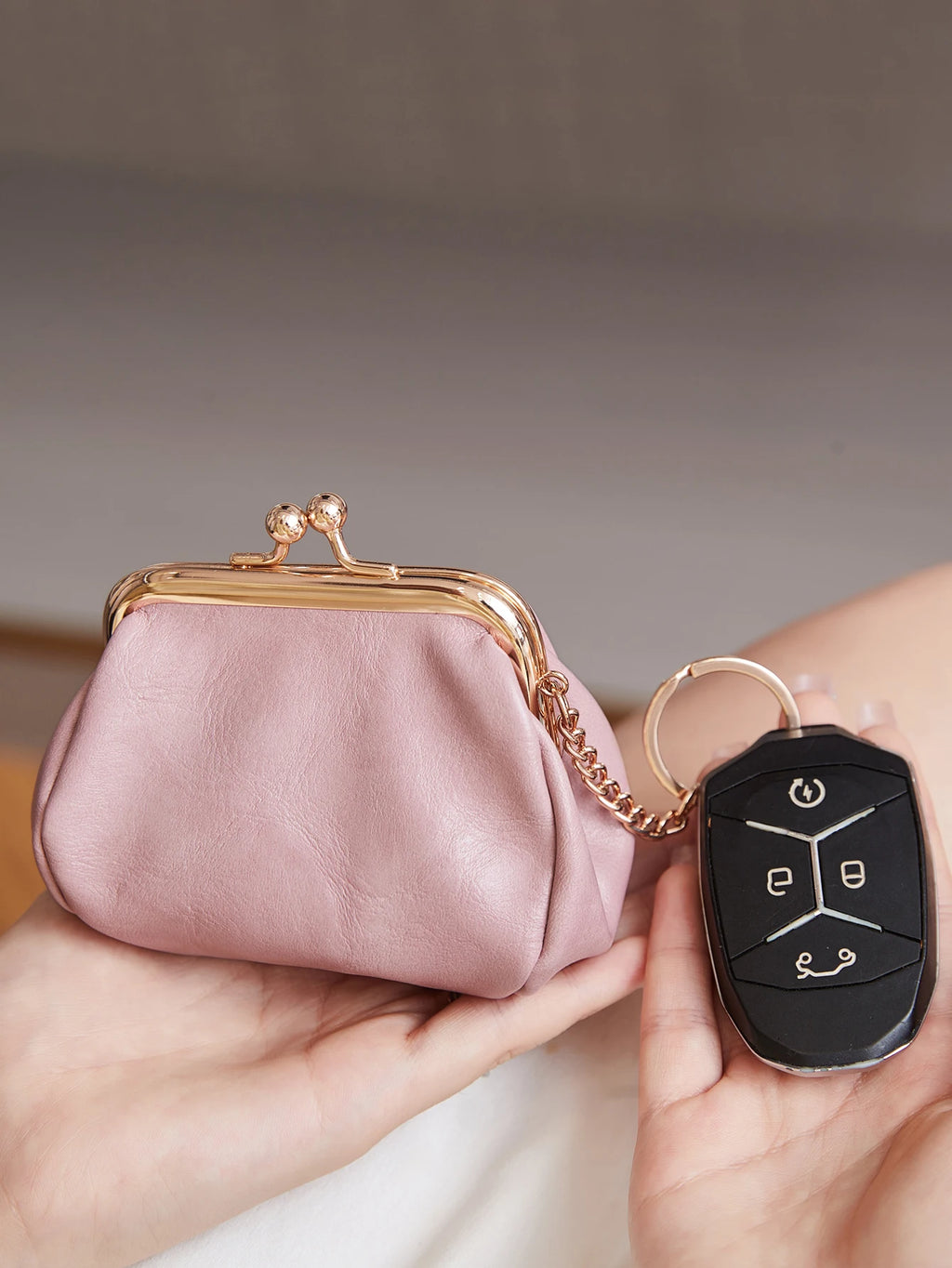 Retro mini lock clip coin purse daily portable cute handheld bag