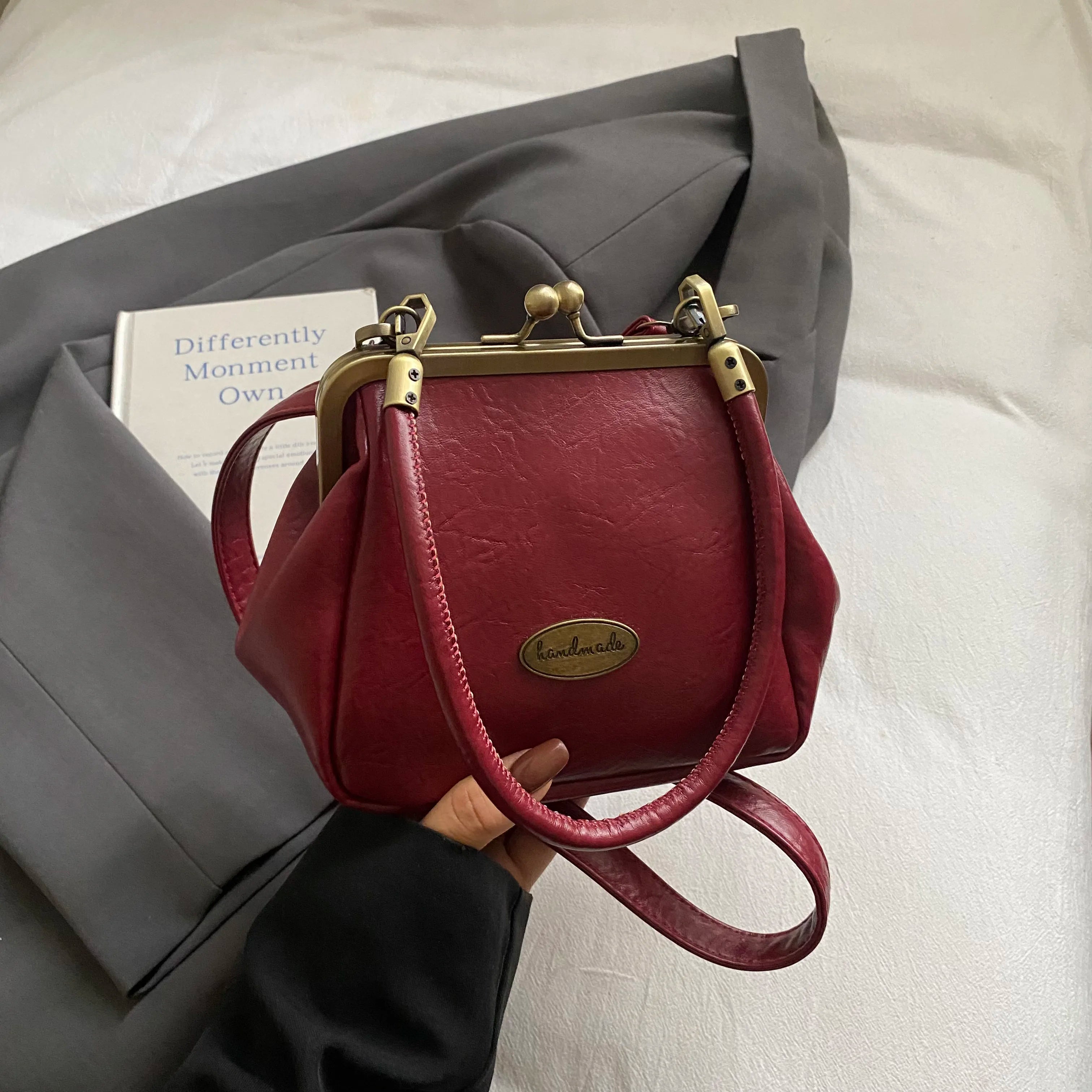 Vintage Shell Crossbody Bags Retro Small PU Leather Bag