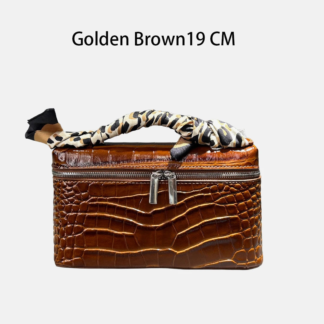 Small Crossbody Handbag Genuine Leather Crocodile Pattern Design