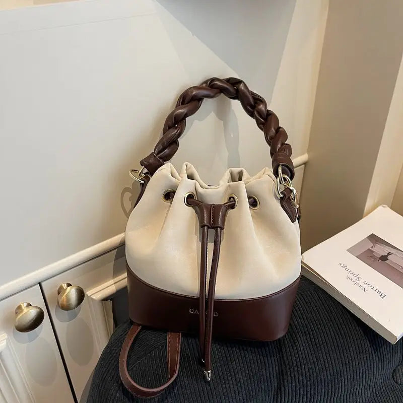 Popular Fashion High-end Stylish Single-shoulder Crossbody Bags Niche Bucket Bags