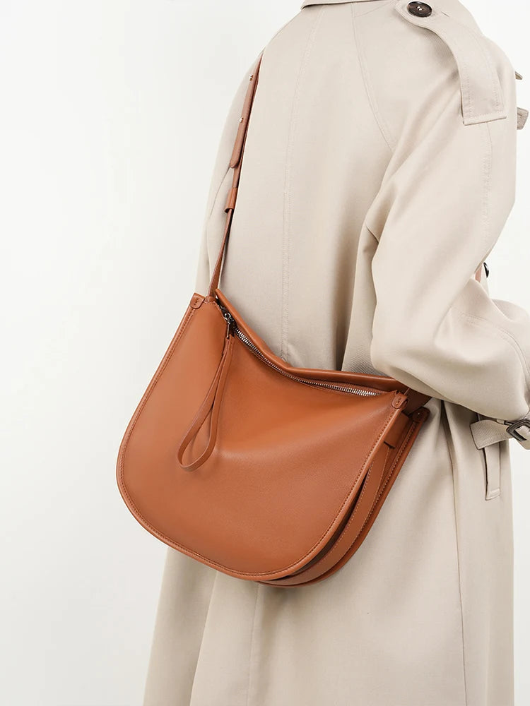 Simple Fashion Design Messenger Bag Genuine Leather
