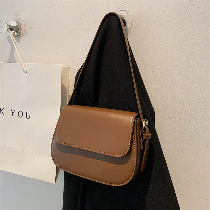 Trendy Fashionable Style Female Bag One Shoulder Crossbody Bag Retro Small Bag