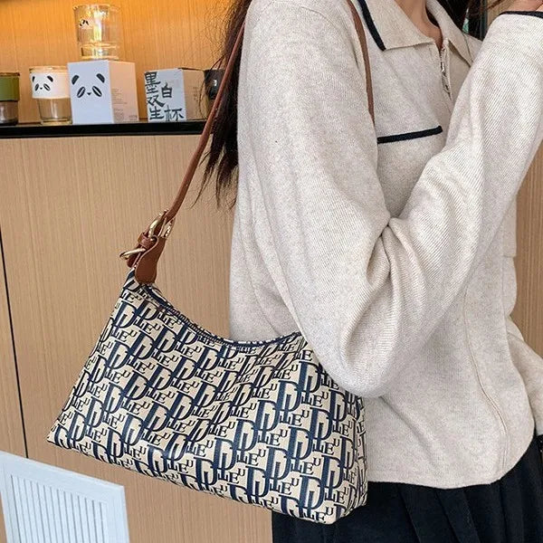 High-end atmospheric letter fashion messenger bag