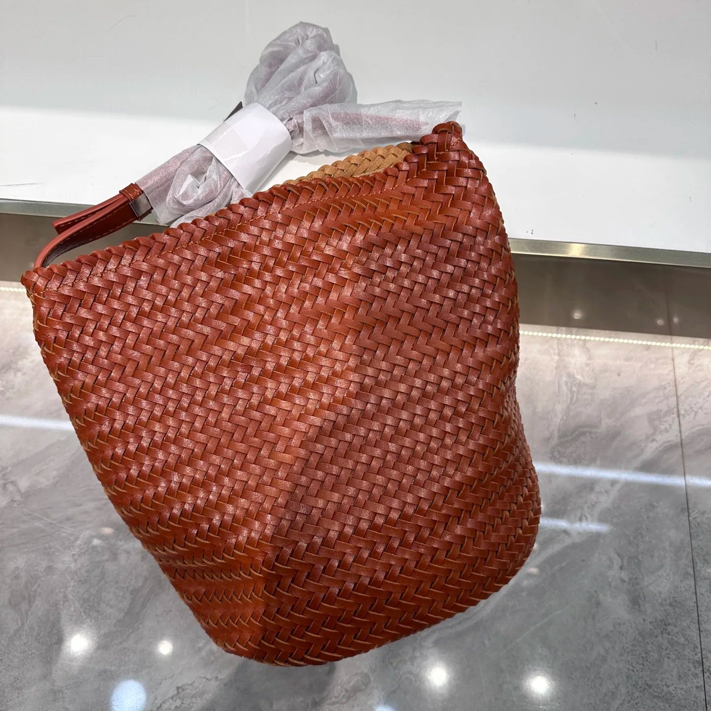 Luxury Woven Handmade Bag PU Leather Bucket Bag