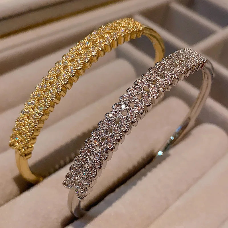 Elegant luxury style open adjustable leaves shape  cubic screw zircon bangle
