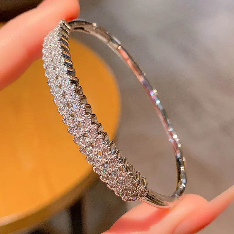 Elegant luxury style open adjustable leaves shape  cubic screw zircon bangle