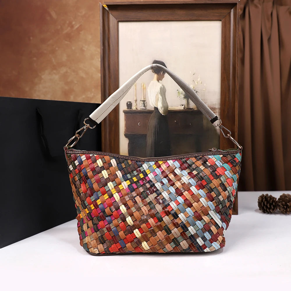 Fashionable tote bag woven with large capacity top layer leather