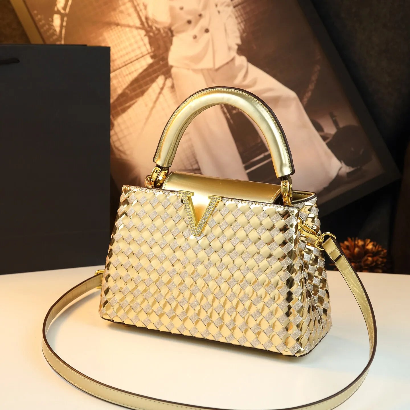 Genuine Leather Woven Handbag Light Luxury Shoulder Bag