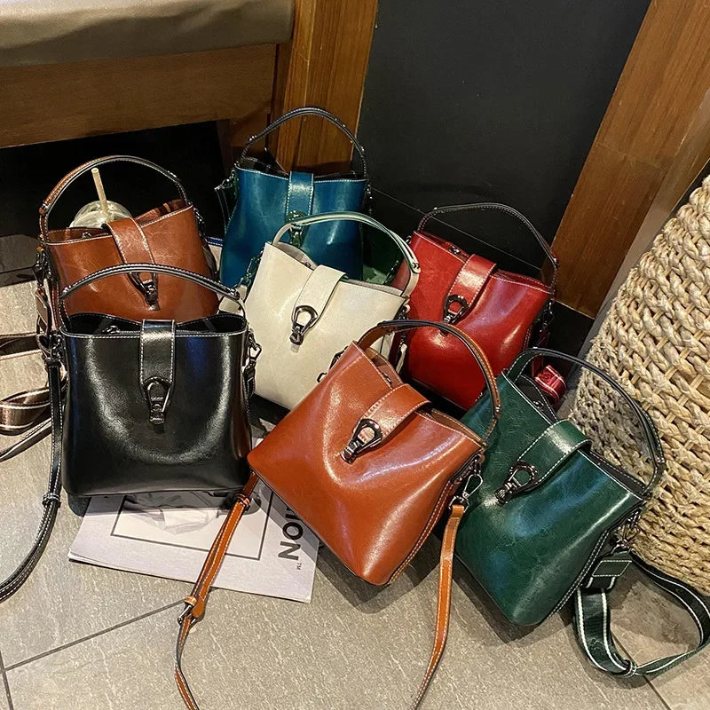 100% Genuine Leather Women Handbag Crossbody Bag Retro Shoulder Commuter Bag