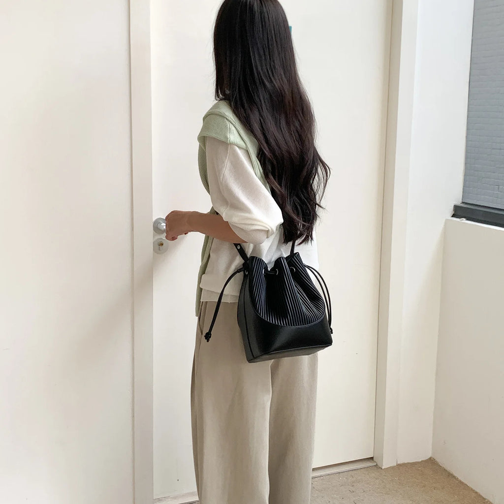 Luxury Fashion Pleated Bucket Shoulder Crossbody Bag